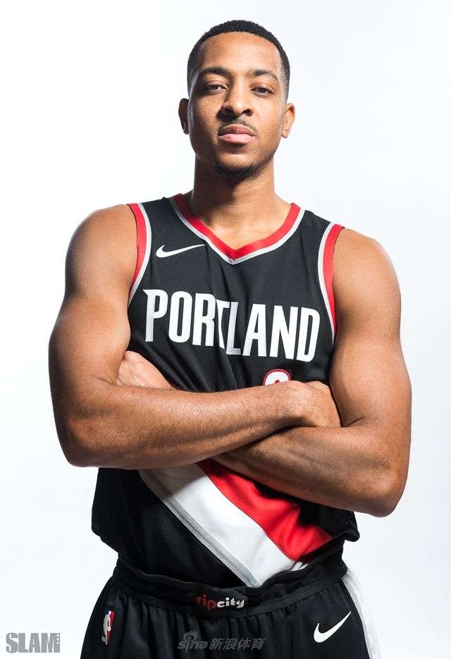 还体现了女 还体现了女