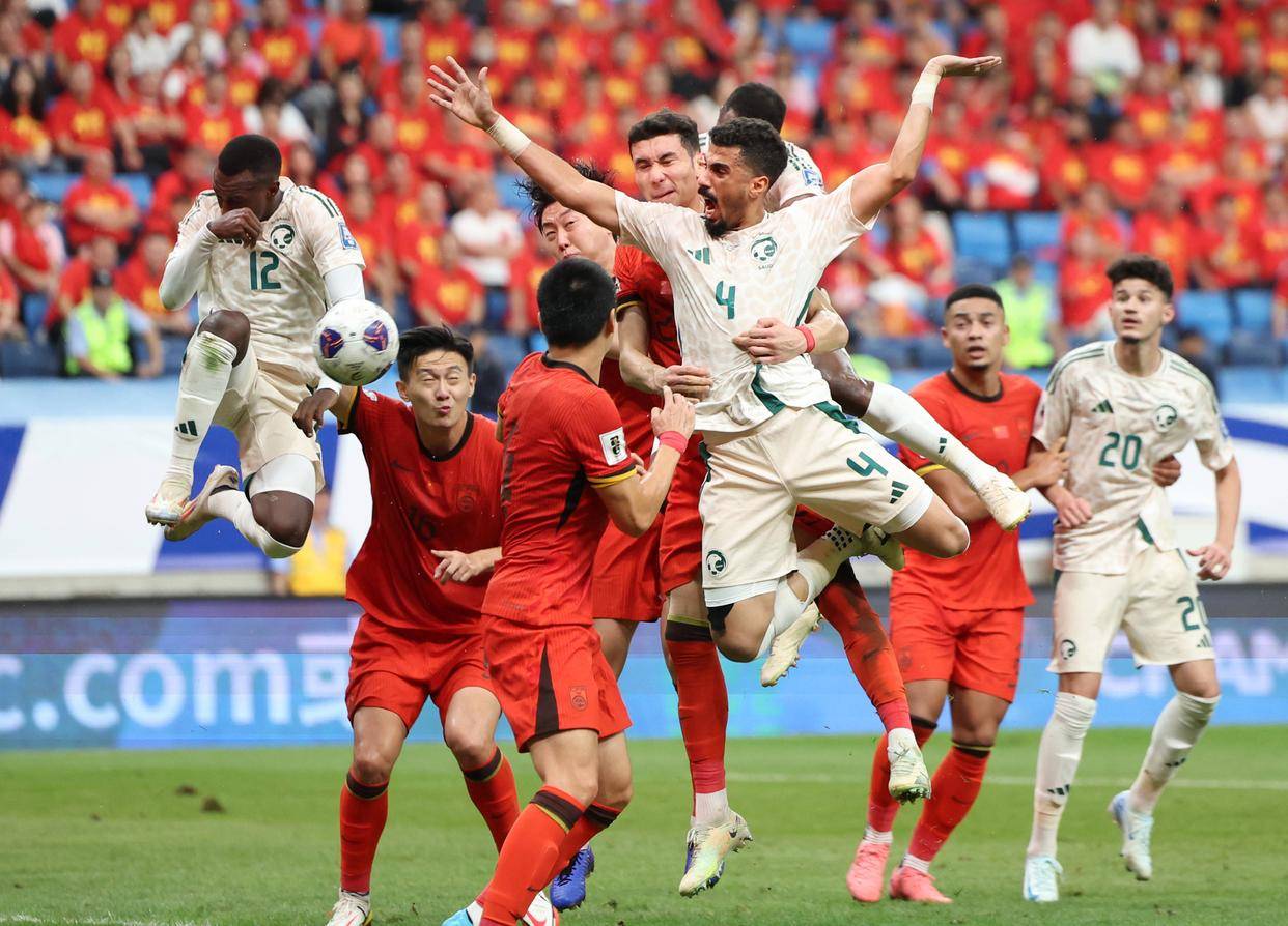 曼城终于摆 曼城终于摆