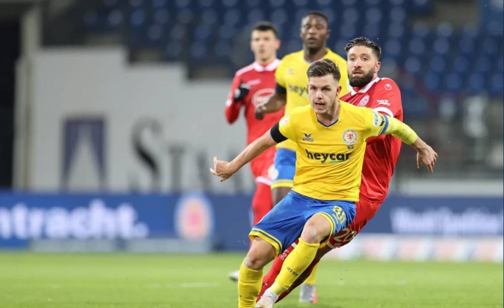 足球之路 足球之路