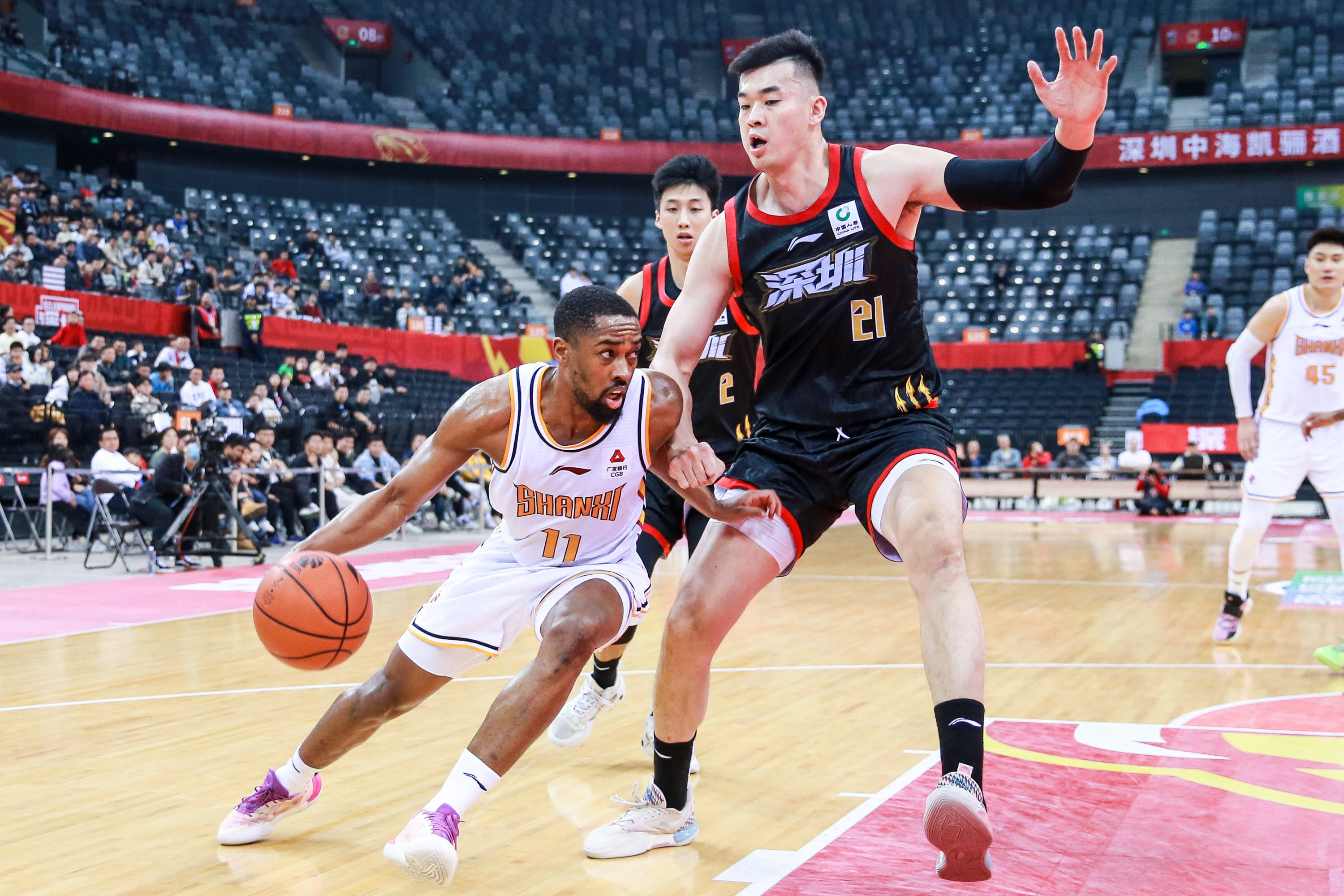 常出现在对 常出现在对