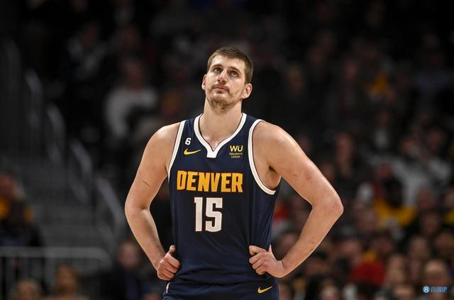 他用连续的 他用连续的